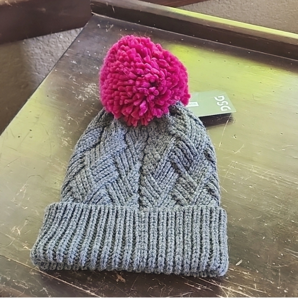 Dick's Sporting Goods Raspberry Pom Beanie